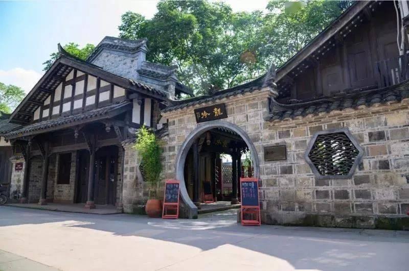 新春慰问送关怀 用心用情解民忧